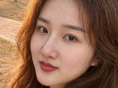 AngaerHua - female with black hair and  big tits webcam at LiveJasmin