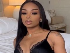 AngelNoemi from LiveJasmin