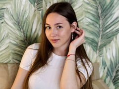 AngelaHuff from LiveJasmin