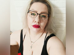 AngelinaGlam - blond female with  big tits webcam at xLoveCam
