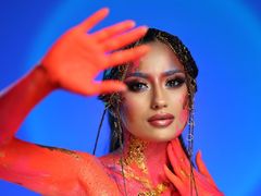 AngelinaRen - female with brown hair webcam at LiveJasmin