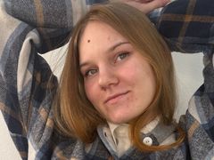 AngelineMagruder from LiveJasmin