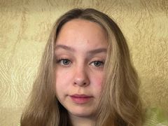 AngellaRuts from LiveJasmin