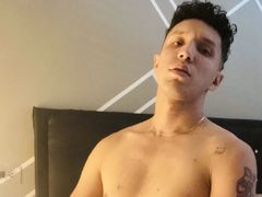 AngeloColen - male webcam at LiveJasmin