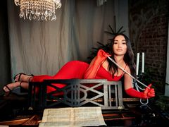 AngieCalloway - female with brown hair webcam at LiveJasmin