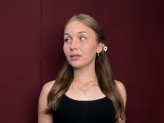 AnglaGavigan from LiveJasmin