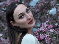 AngleaFullard - female with brown hair and  big tits webcam at LiveJasmin