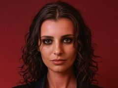 AnishaBee - female with  big tits webcam at LiveJasmin