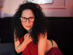 AnitaTompson - female with black hair and  big tits webcam at LiveJasmin