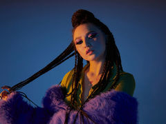 AnnBenzo - female with brown hair webcam at LiveJasmin