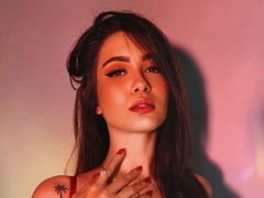 AnnBlossom - female with brown hair webcam at LiveJasmin