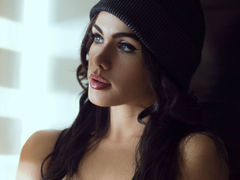 AnnHill - female with brown hair and  big tits webcam at LiveJasmin