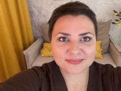 AnnaCorlane - female with brown hair webcam at LiveJasmin
