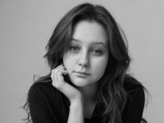 AnnaHerrmann - female with red hair and  big tits webcam at LiveJasmin