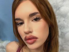 AnnaLumina - female with red hair webcam at LiveJasmin