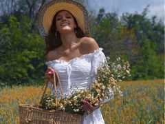 AnnaMella from LiveJasmin