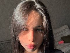 AnnaPeterz from LiveJasmin