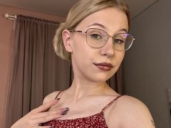 AnnaPura from LiveJasmin