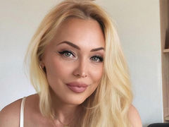 AnnaRossa - blond female with  big tits webcam at LiveJasmin