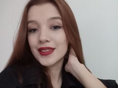 AnnaRoyze - female with red hair webcam at LiveJasmin