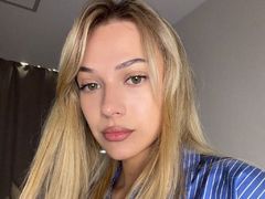 AnnaSiren from LiveJasmin