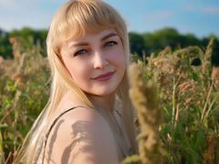 AnnabelMilson - blond female with  big tits webcam at LiveJasmin