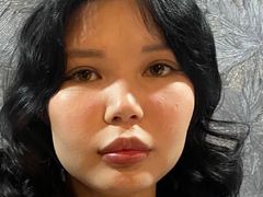 AnnabelVennis - female with black hair and  small tits webcam at LiveJasmin