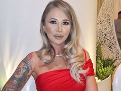 AnneKay - blond female webcam at LiveJasmin