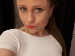 AnneKeen from LiveJasmin