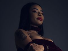 AnneRoa - female with black hair and  big tits webcam at LiveJasmin