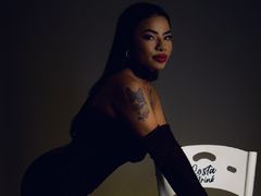 AnneRoa - female with black hair and  big tits webcam at LiveJasmin