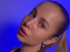 AnnelleToulson from LiveJasmin