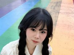 AnnieLili - female with black hair and  big tits webcam at LiveJasmin