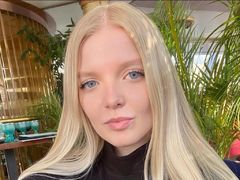 AnnieMavrodi from LiveJasmin