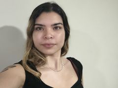 AnnikaBlender - blond female webcam at LiveJasmin