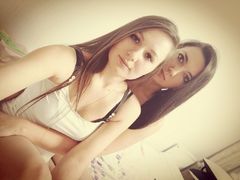 Anny_Ammy - female with brown hair webcam at ImLive