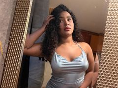 AnnyRestrepo - female with brown hair and  big tits webcam at LiveJasmin