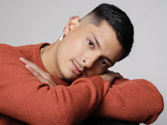 AntinoEmerald from LiveJasmin