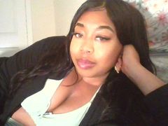 angeliquebelcali - female with brown hair and  big tits webcam at LiveJasmin