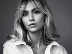 LunatheVampire - female with red hair and  small tits webcam at ImLive