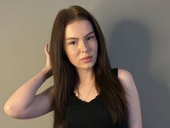 AraEmbury from LiveJasmin