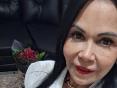 AranzaJones - female with brown hair and  big tits webcam at LiveJasmin