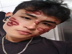 AresOjosBonitos from LiveJasmin