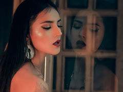 ArethaWhite from LiveJasmin