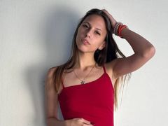 AriaBelll - female with brown hair webcam at LiveJasmin