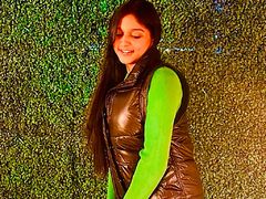 AriaElla - female with black hair webcam at LiveJasmin