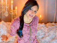 AriaElla - female with black hair webcam at LiveJasmin