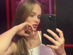 JohnCortis from LiveJasmin