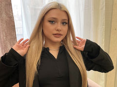 ArielMint from LiveJasmin