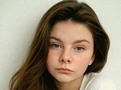 ArmandinaMinter - female with brown hair webcam at LiveJasmin